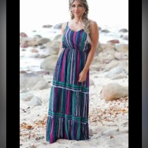 BEAUTIFUL FUN COLORFUL STRIPED MAXI DRESS SIZE MEDIUM - Picture 2 of 13